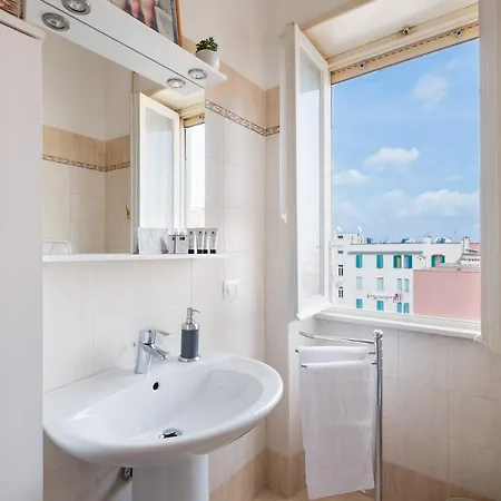 Casa Adele Lovely Mid-century Apartment, * Rome