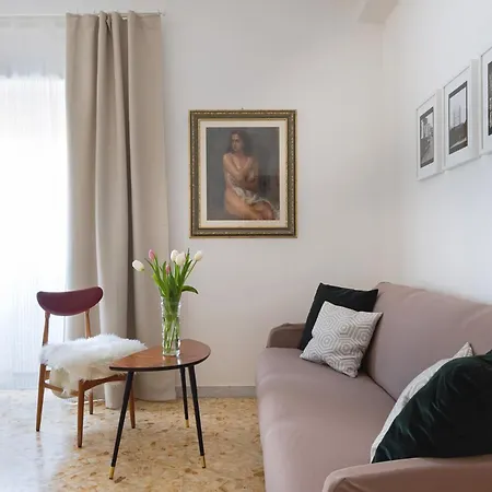Casa Adele Lovely Mid-century Apartment, Apartment Rome