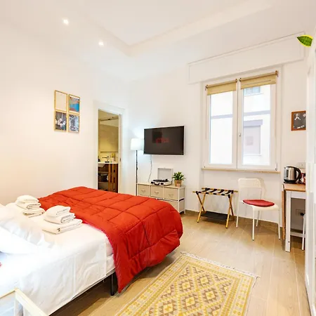 Luminosa Con Bagno Privato Interno - Vicina Metro *