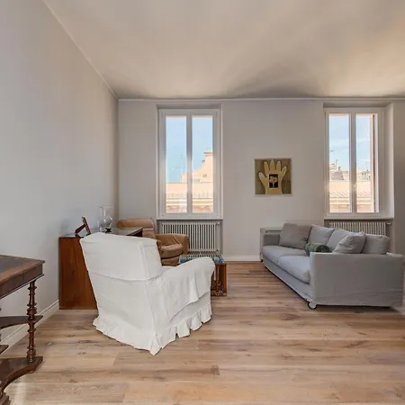 Apartment Luminosa Vittoria By Interhome Rome