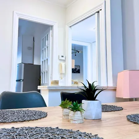 Apartment Adelaide's House *