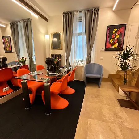 Leonetto Art Domus - Select In The Heart Of S Historic Center Apartment