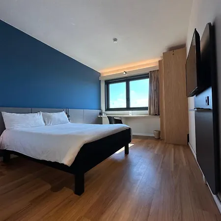 Ibis Fiera