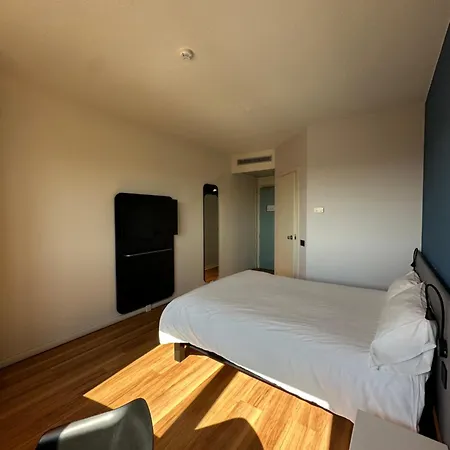 Ibis Fiera