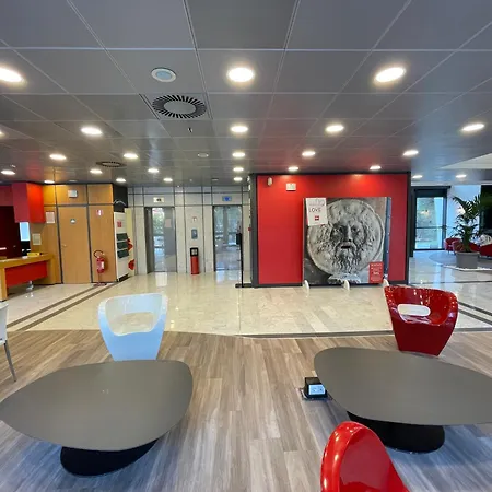 Ibis Fiera 3* Rome
