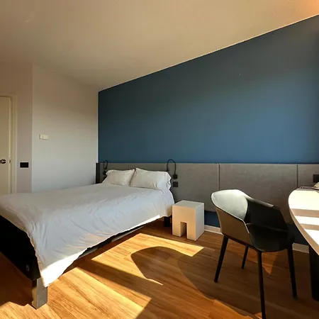 Hotel Ibis Fiera 3*
