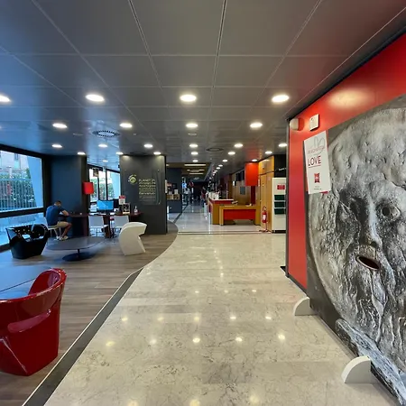 Ibis Fiera 3* Rome