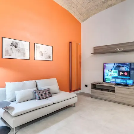 Spacious Close Vatican Apartment