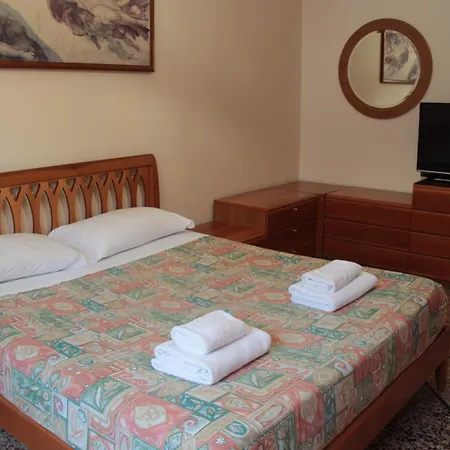 Apartment Dimora Re Di - *