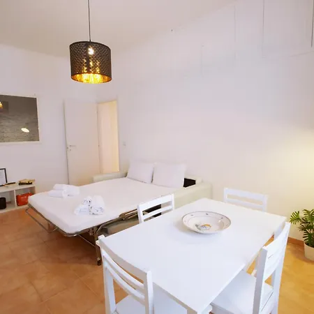 Apartment Magikrooms Colonna Rome
