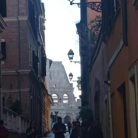 Loft Colosseo, In Center