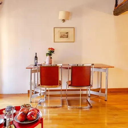 Loft Colosseo, In Center *