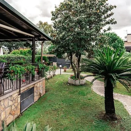 La Fragola Guest house *