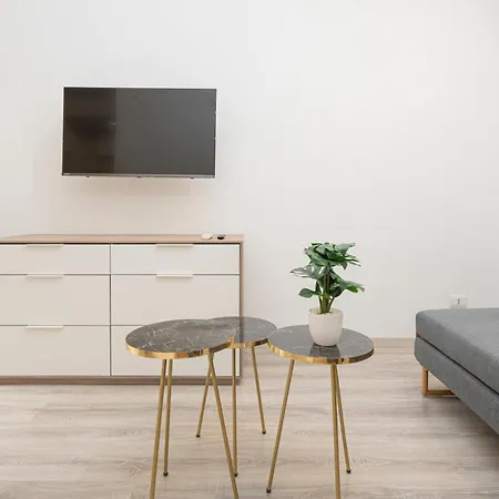 Piazza Cavour 90 Apartment *