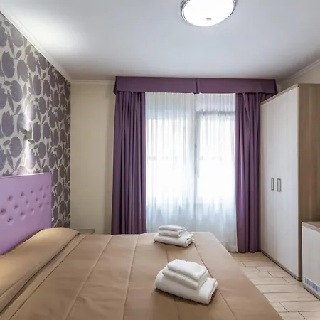 Hotiday Collection - Barberini Aparthotel
