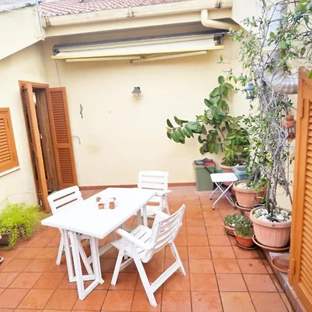 Apartment Cozy Little Penthouse With Terrace In Rome *