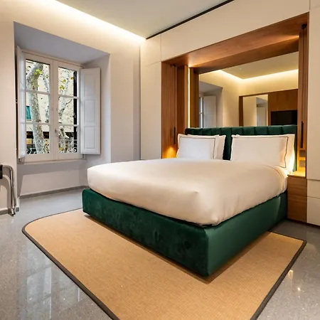 Luxury Near Colosseum *