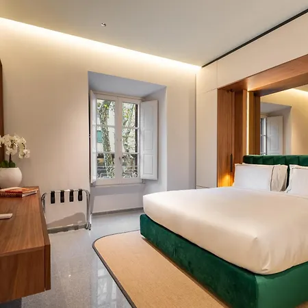 Luxury Near Colosseum Apartment