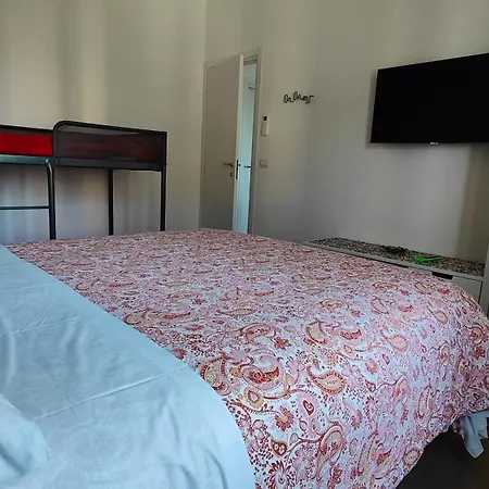 Colorland Apartment *