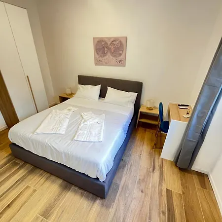 Casa Miseno, Independent Near Metro B רומא