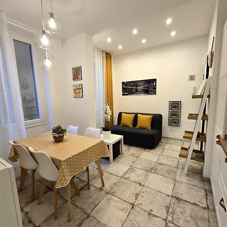 Angolo Apartment