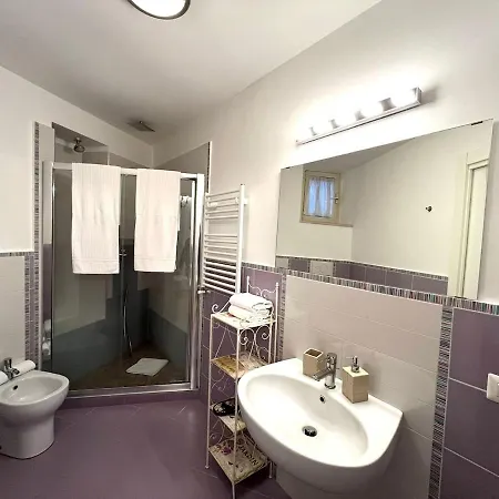 Central Luxury Apartment Near Pellegrino Apartment