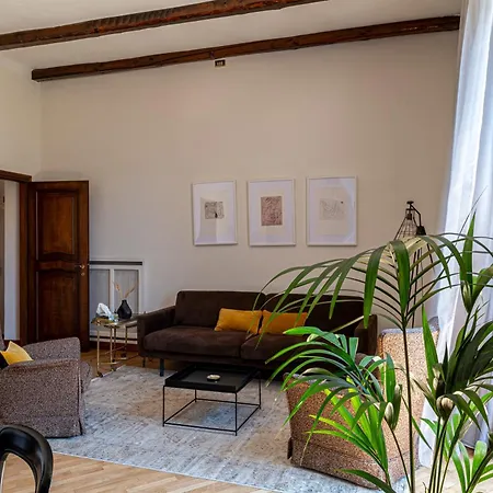 Margana Luxury 3 Bedrooms Amazing Terrace Apartment *