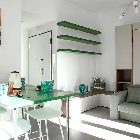 Apartament 4 Min From Metro 
