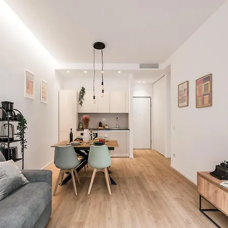 The Rent - Spacious Near Castel Sant'angelo Apartment *