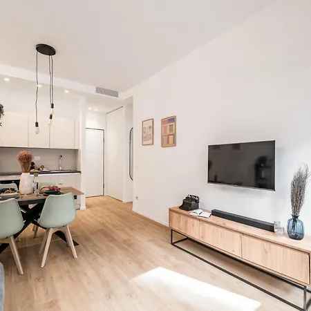 The Rent - Spacious Near Castel Sant'angelo Apartment *