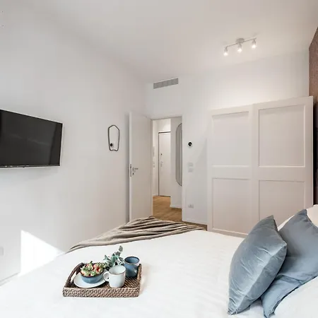 The Rent - Spacious Near Castel Sant'angelo Apartment *