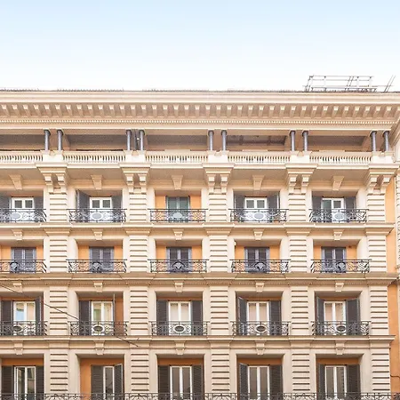 Amazing Via Del Tritone Apartment