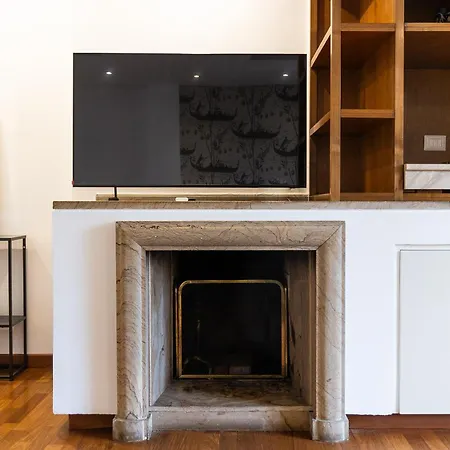 Amazing Via Del Tritone Apartment *
