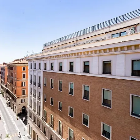 Bdc - Majestic 4-bdr In Termini Apartment *