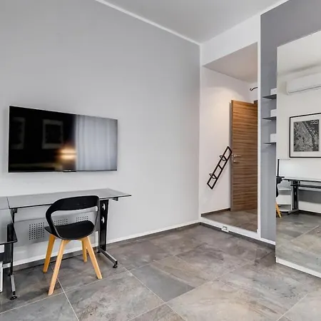 Apartment Bdc - Majestic 4-bdr In Termini