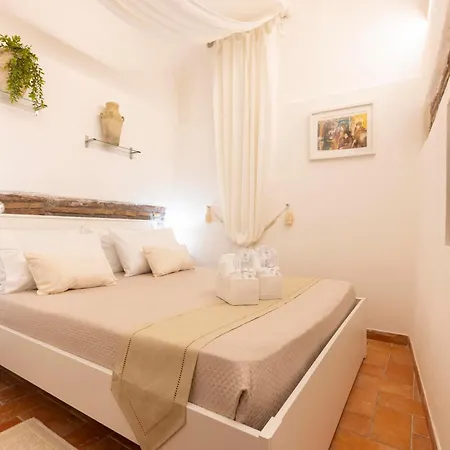 Largo Dei Librari Apartment *