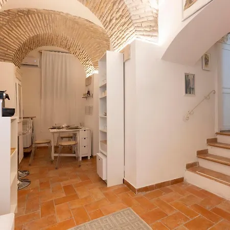 Largo Dei Librari Apartment