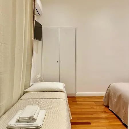 Vacanze Romane Laterano Apartment Rome