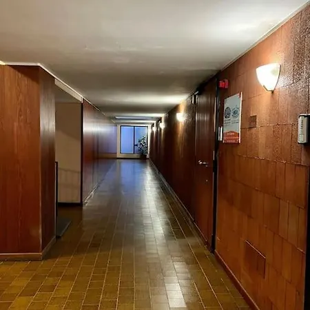 Casa vacanze 3 Fermate Dal Colosseo - Elena - 50 M Da Metro Garbatella Roma