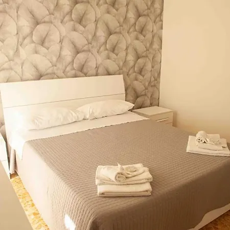 Ragusa Apartment *