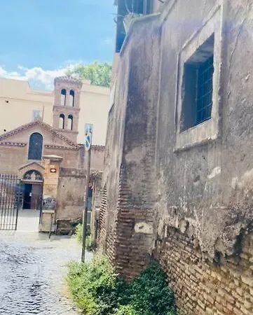 Holiday home Casa Titti A Trastevere *