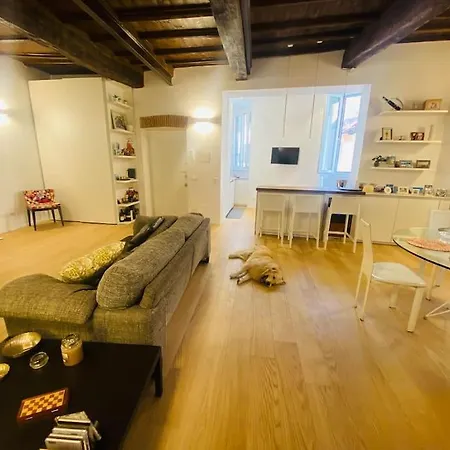 Holiday home Casa Titti A Trastevere