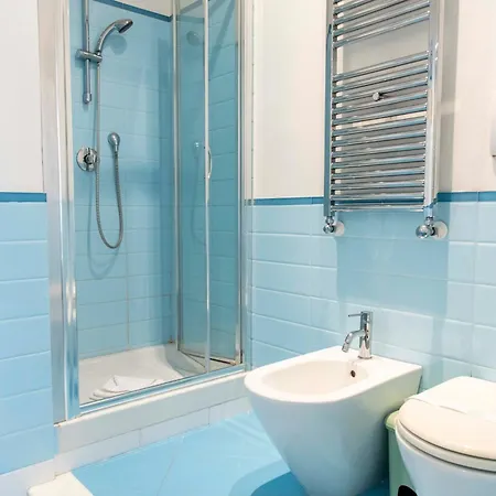 Here's A New Laura's Place - Close To San Pietro Апартаменты