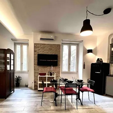 Modern Near The Vatican Apartment *