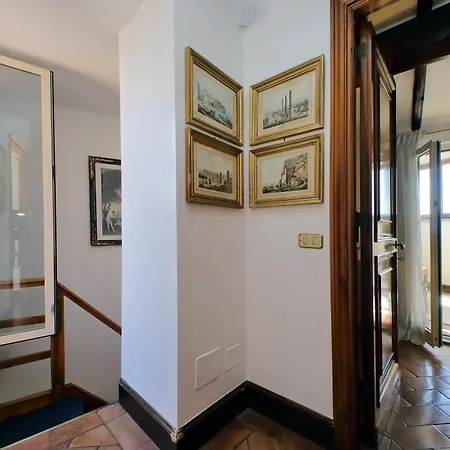 Homestay Rooftop - Foro Lux *