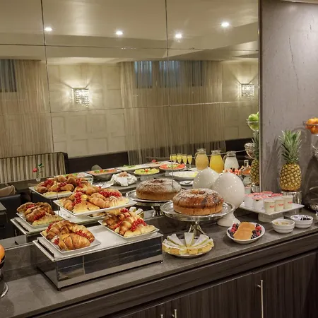 Royal Court 4* Rom