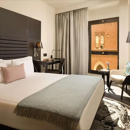 Art'otel Piazza Sallustio, Powered By Radisson Hotel