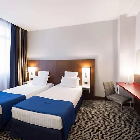 Hotel Mercure Piazza Bologna 3*