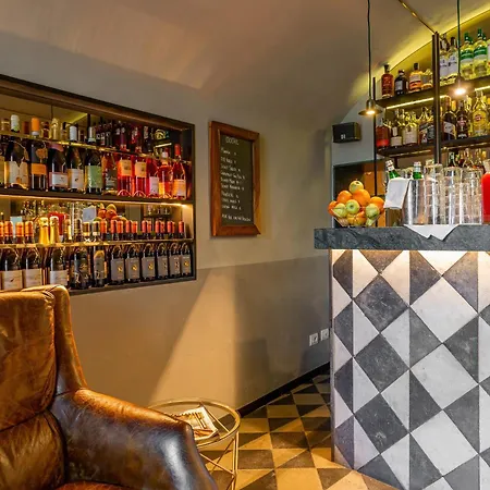 Parrasio Hotel 3*