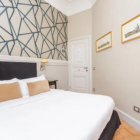 Parrasio Hotel